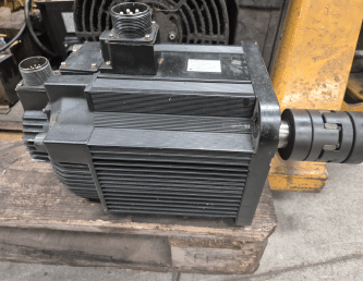 AC SERVO MOTOR MARCA YASKAWA